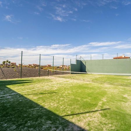 Villa Majanicho Con Piscina Lajares Eksteriør bilde