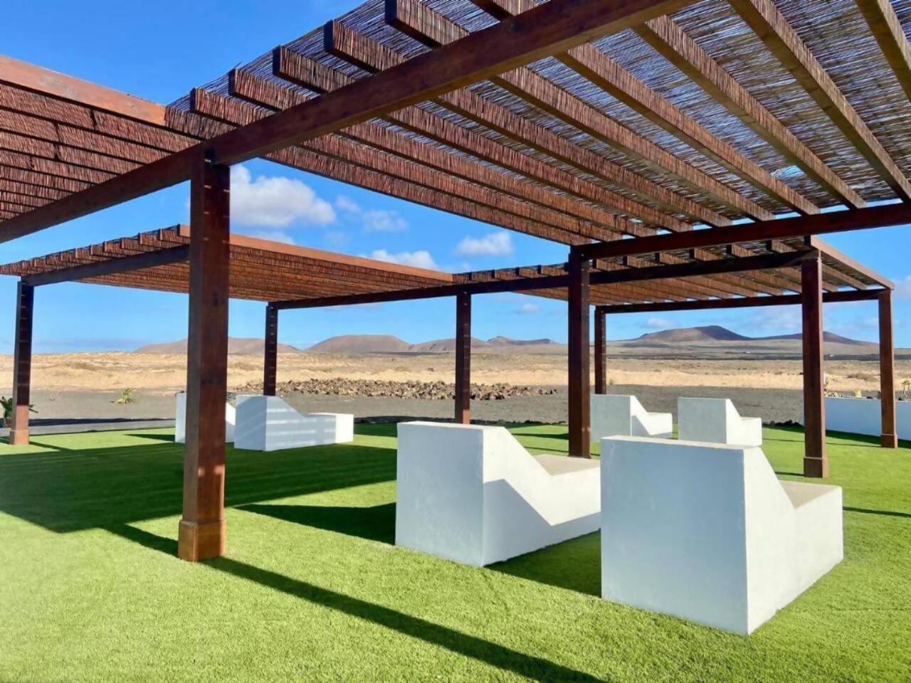 Villa Majanicho Con Piscina Lajares Eksteriør bilde