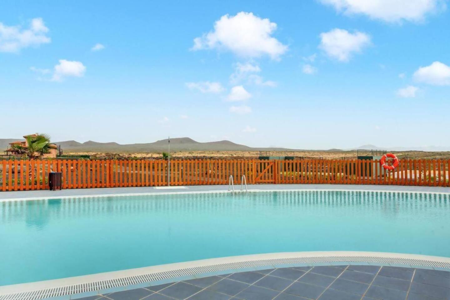 Villa Majanicho Con Piscina Lajares Eksteriør bilde